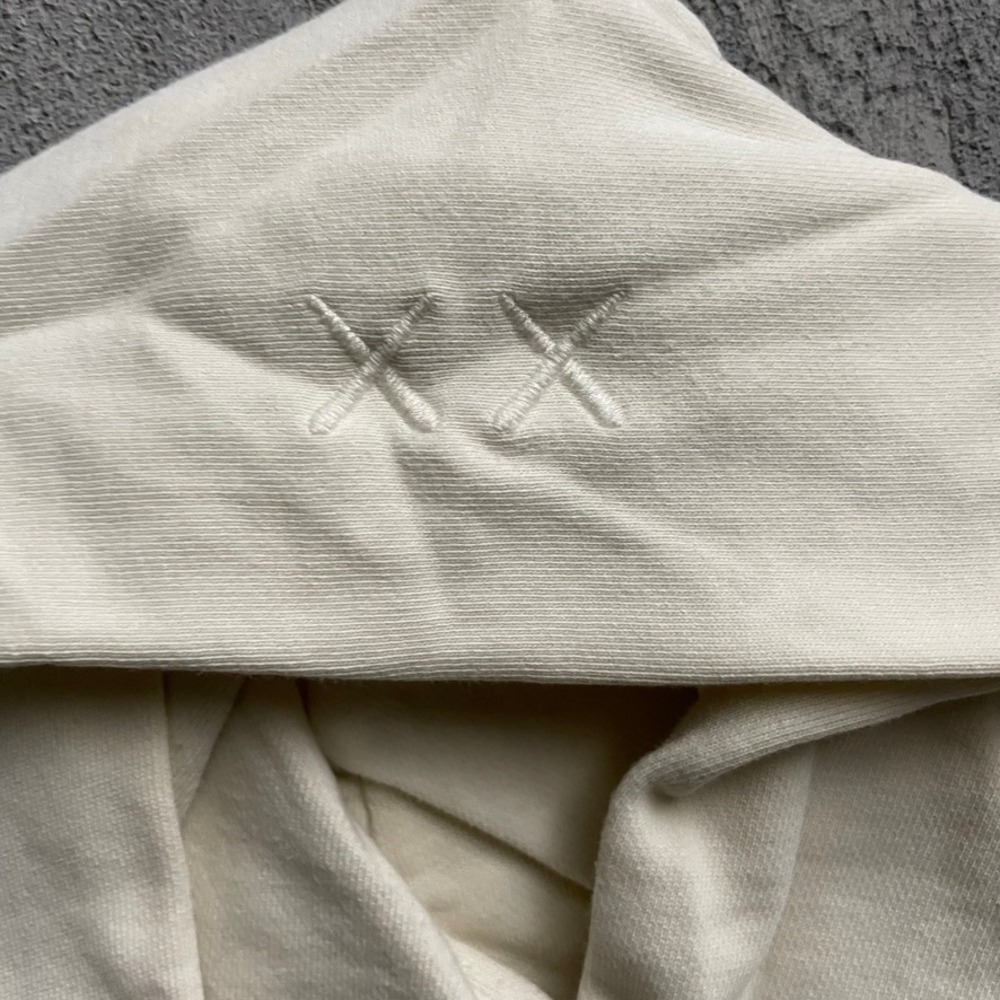 KAWS Sesame Street Graphic Hoodie Mens XL White Uniqlo UT - Picture 3 of 10